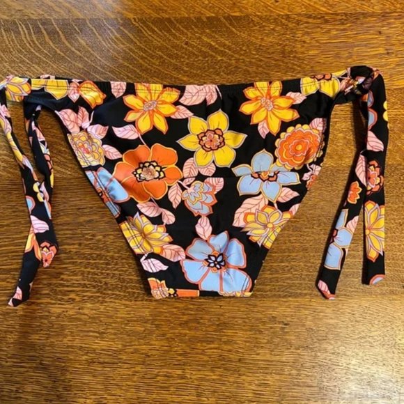Modcloth | NWT Fiona Tie-Side Bikini Bottom - Picture 5 of 12